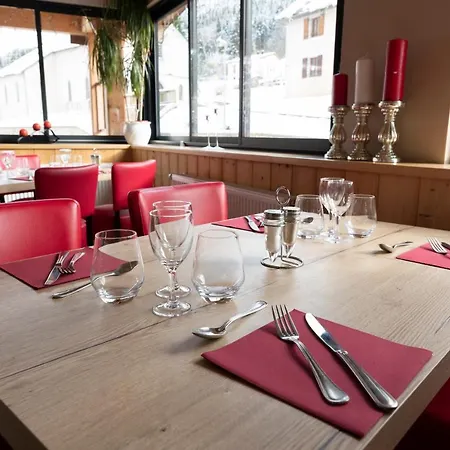 Hotel Restaurant Le Centre Lélex